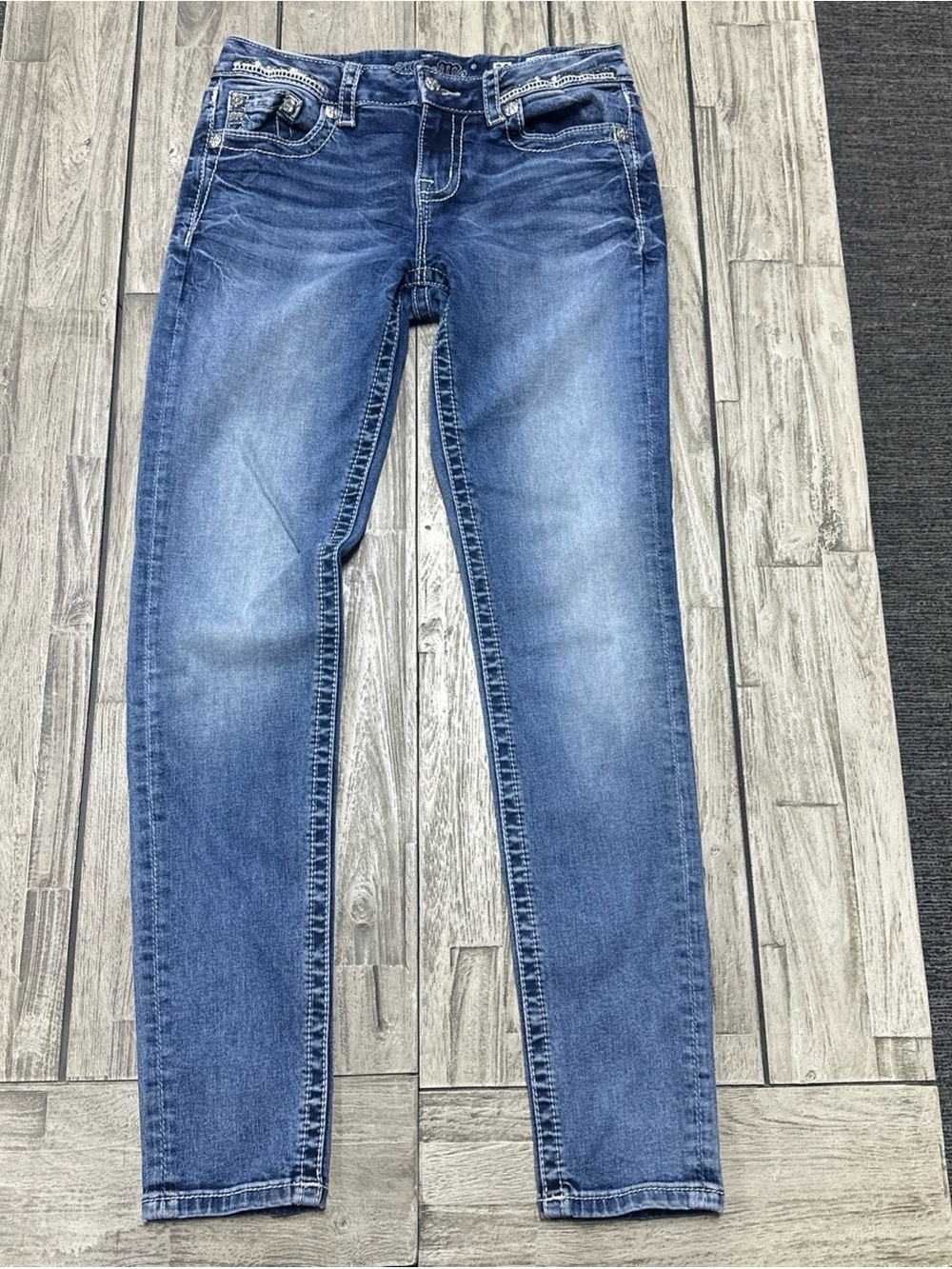 VTG Y2K Miss Me Jeans Standard Skinny Size 28 Pearls Distressed Grunge Goth